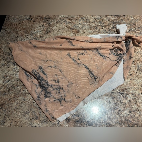 Assorted Bathing Suits, Small top, Large bottoms - Picture 7 of 7